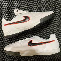 Сороконожки Nike Tiempo