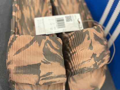 Новые сланцы Adidas 7uk оригинал