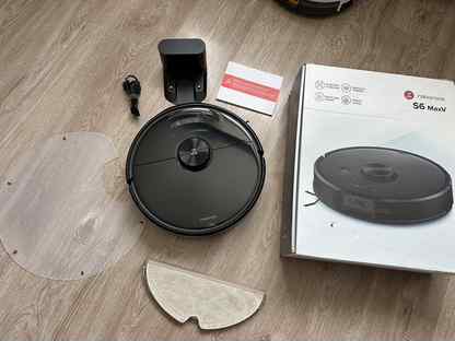Настоящий робот пылесос Roborock S6MaxV с влажной